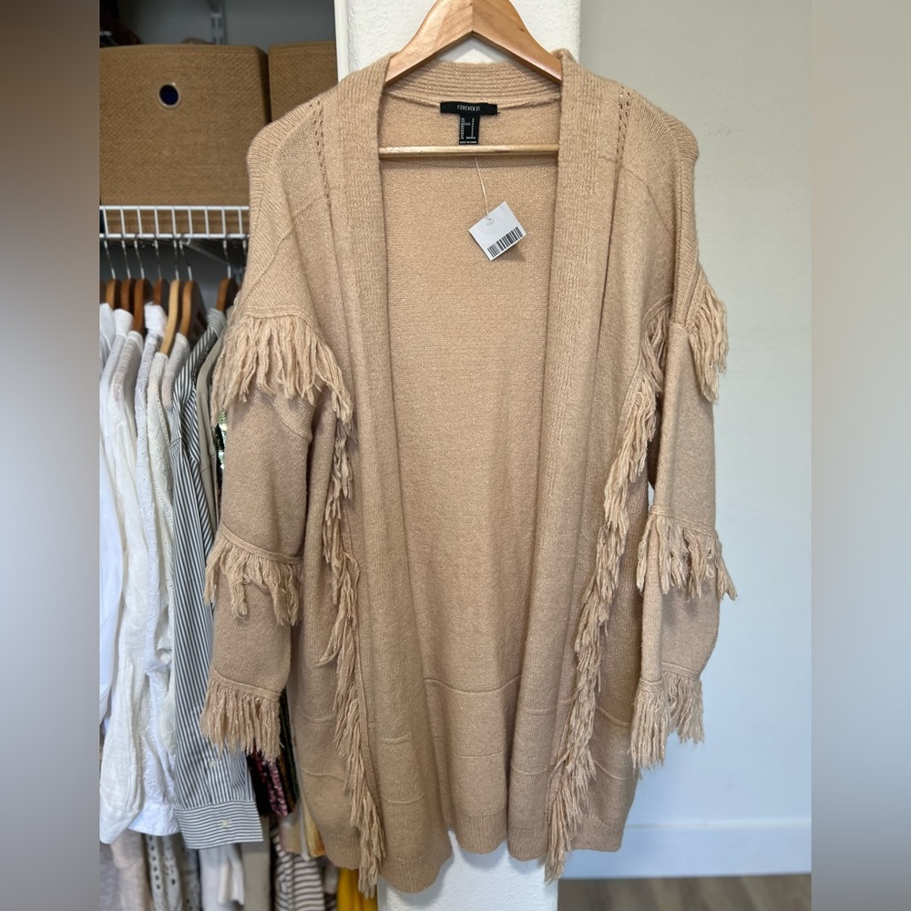 FOREVER 21 Bohemian Style
Cardigan
